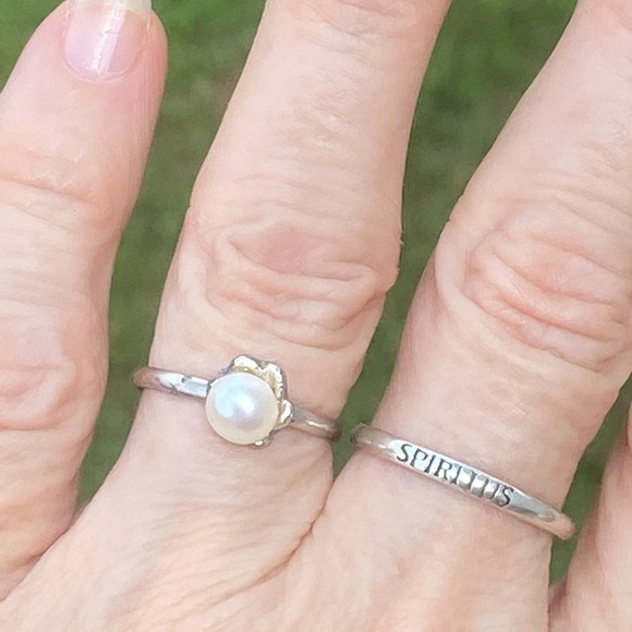 Cultured Pearl ring silver plated 6 mm Pearl adjustable size 7 - 8.5 - Picture 5 of 16